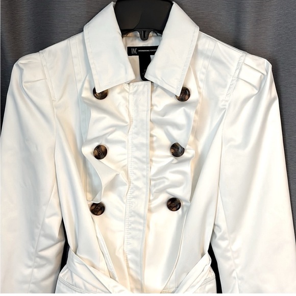 Ruffled front zip tie jacket - Picture 6 of 12